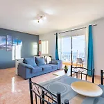 Menores Sea View 3* 阿德耶