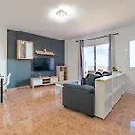 Menores Sea View 3*