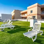 Menores Sea View 3*