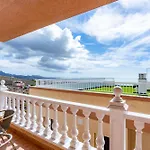 Menores Sea View 3*