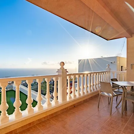 Menores Sea View