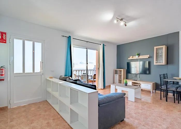 Menores Sea View Aparthotel