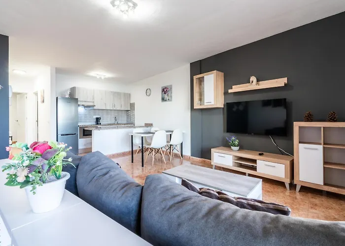 Menores Sea View 3* Costa Adeje (Tenerife)