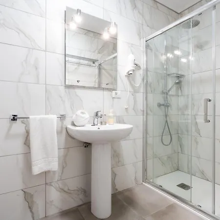מלון דירות Menores Sea View *