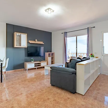 Menores Sea View 3*