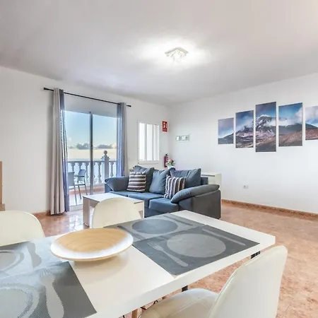 Menores Sea View