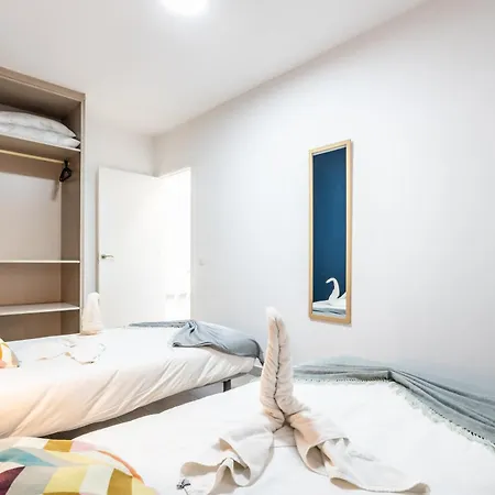 Menores Sea View מלון דירות אדחה