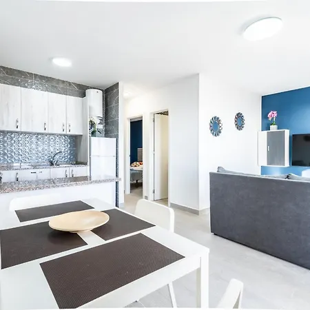 Menores Sea View 3*