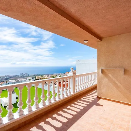 Menores Sea View Aparthotel Costa Adeje (Tenerife)
