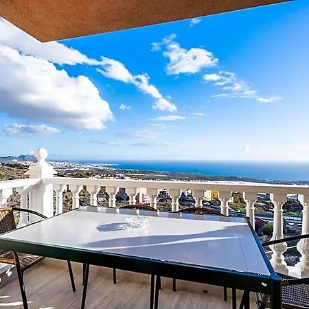 Апарт-отель Menores Sea View Адехе