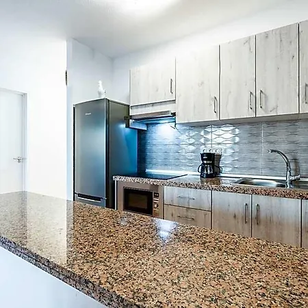 Hotel apartamentowy Menores Sea View
