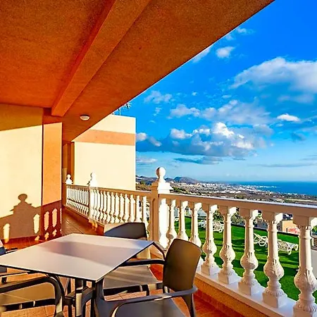 Апарт-отель Menores Sea View 3*