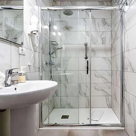 Апарт-отель Menores Sea View 3*