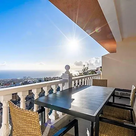 Menores Sea View Апарт-отель