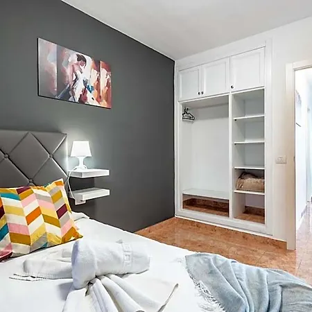 Апарт-отель Menores Sea View Адехе