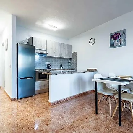 Menores Sea View Апарт-отель 3*
