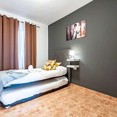 Апарт-отель Menores Sea View Адехе