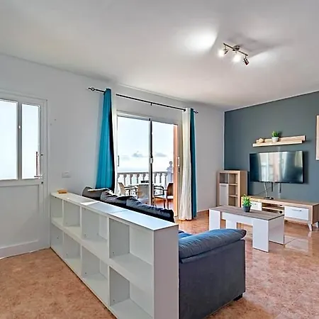 Menores Sea View 3* Адехе