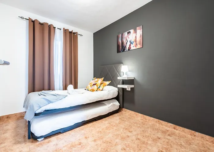 Apartmanhotel Menores Sea View 3*